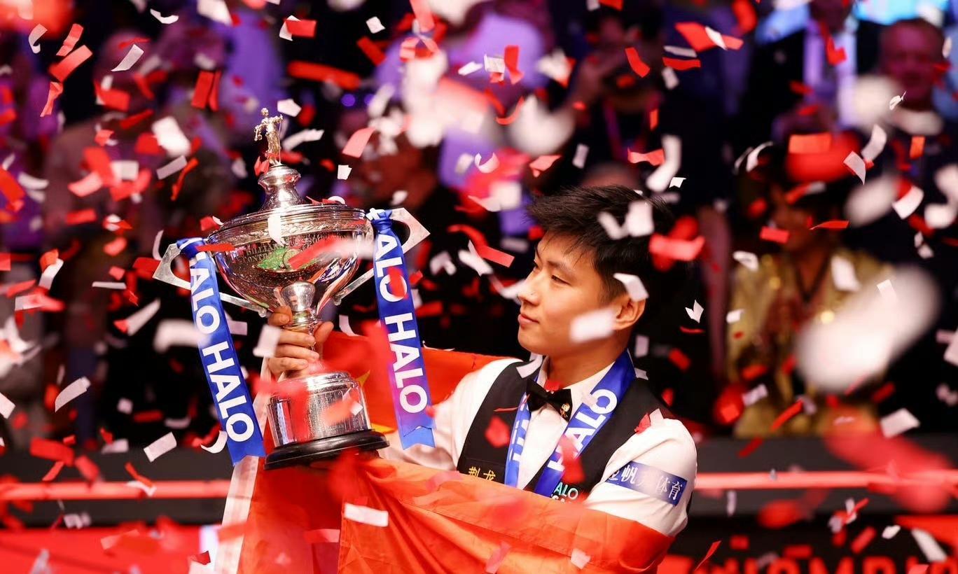 关于谁能捧起总冠军奖杯，成为焦点人物的信息